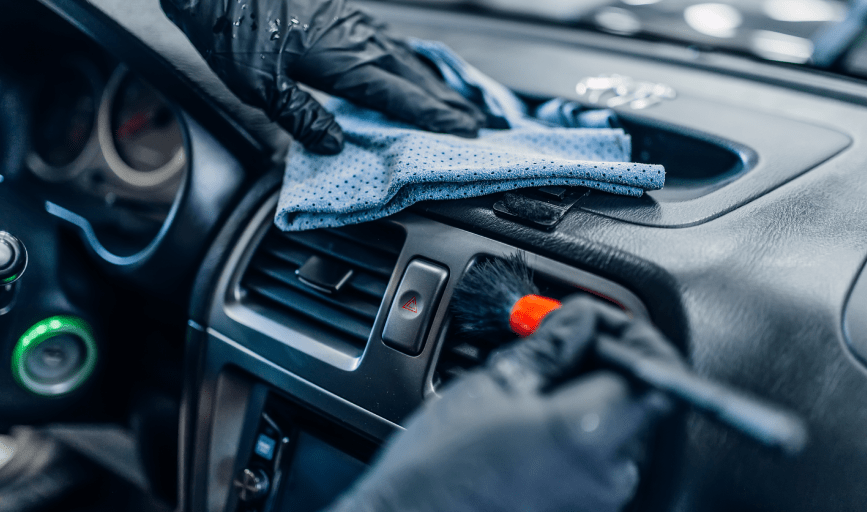 <p style="font-family: 'Poppins', sans-serif; font-weight: 700; font-size:24px;">INTERIOR CLEANING</p>